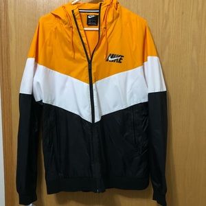 Nike lightweight windbreaker